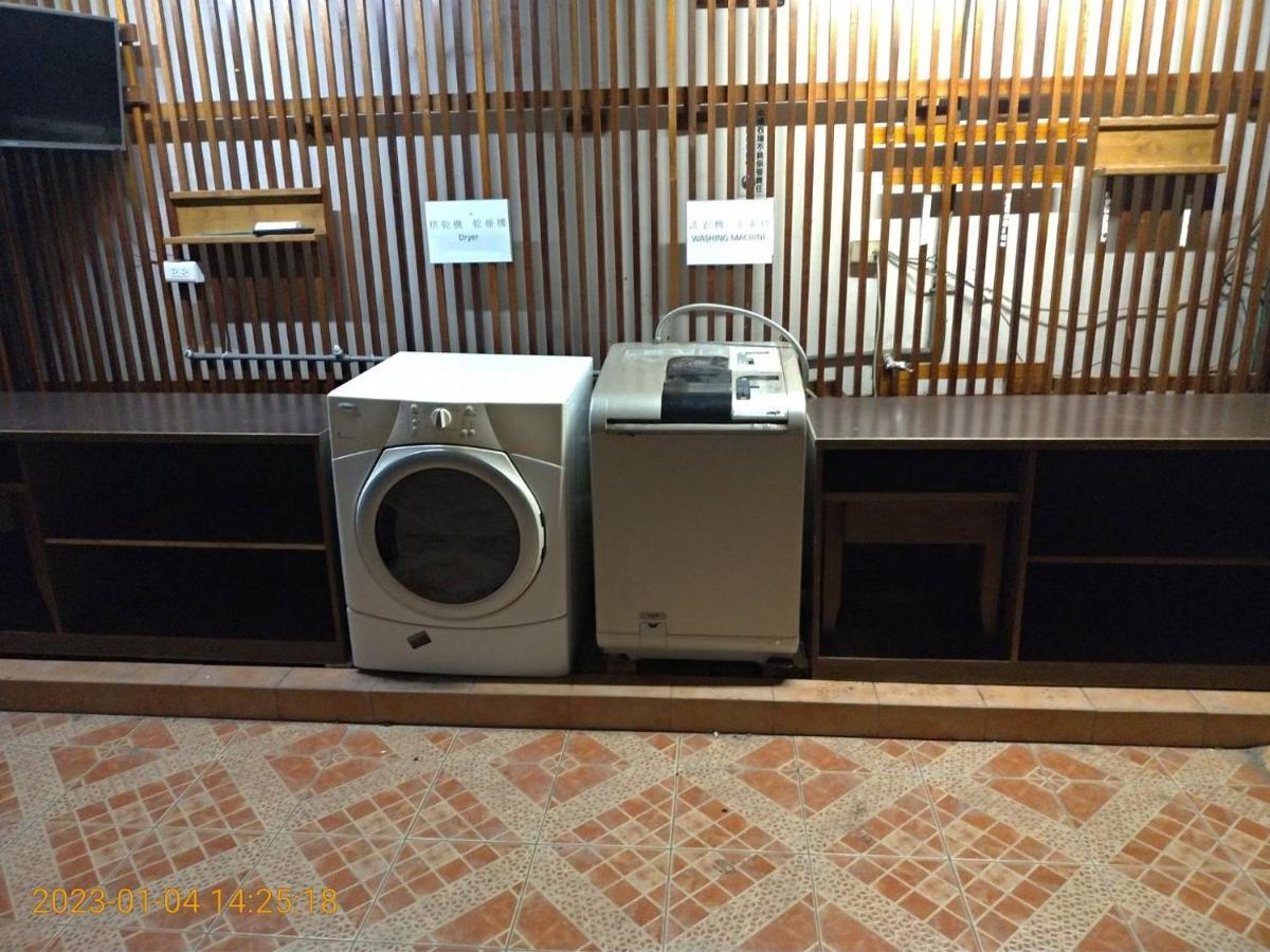 Ful Won Hotel Taichung Exterior foto